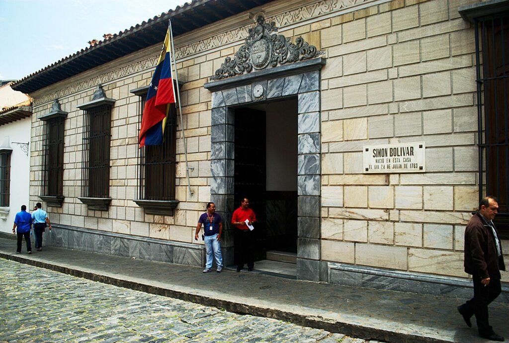 Turismo historico en Caracas incluye una visita a la casa natal del libertador simon bolivar